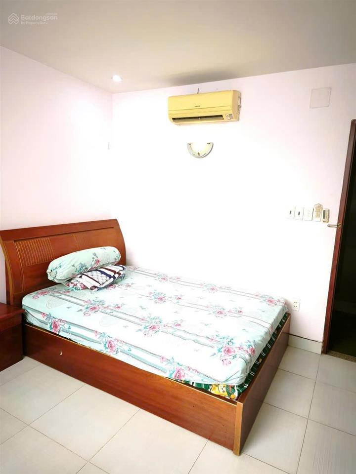 Cho thuê phòng 30m2 cao cấp cmt8, q.3 (giá 4tr/tháng). 0989 023 *** (cô nga chủ)(ko tiếp cò)