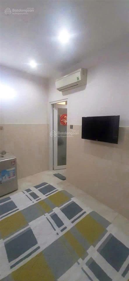 Cho thuê phòng 30m2 trường sa, q.3 (giá 4tr/tháng). 0919 557 ***, cô dung (ko tiếp môi giới)