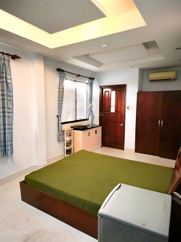 Cho thuê phòng 20m2 cao cấp cmt8, q.3 (giá 3.5tr/tháng). 0989 023 *** (cô nga chủ)