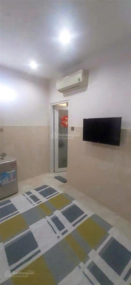 Cho thuê phòng 30m2 trường sa, q.3 (giá 4tr/tháng). 0919 557 ***, cô dung (ko tiếp môi giới)