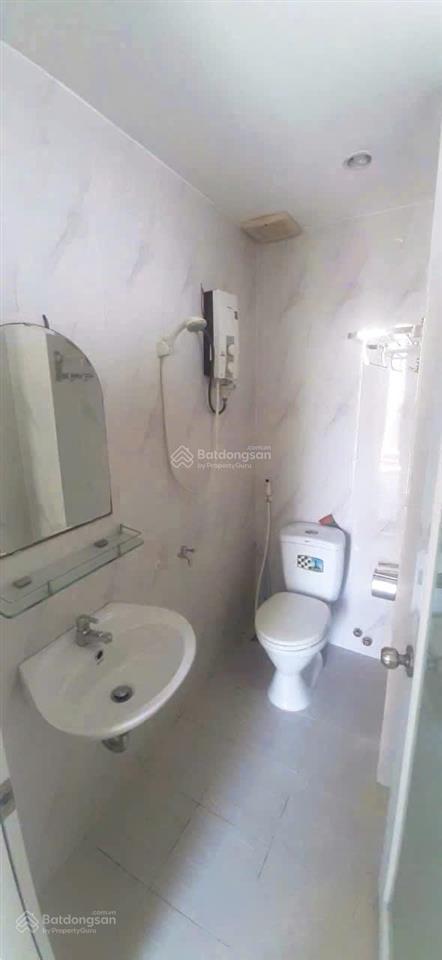 Cho thuê phòng 30m2 trường sa, q.3 (giá 4tr/tháng). 0919 557 ***, cô dung (ko tiếp môi giới)