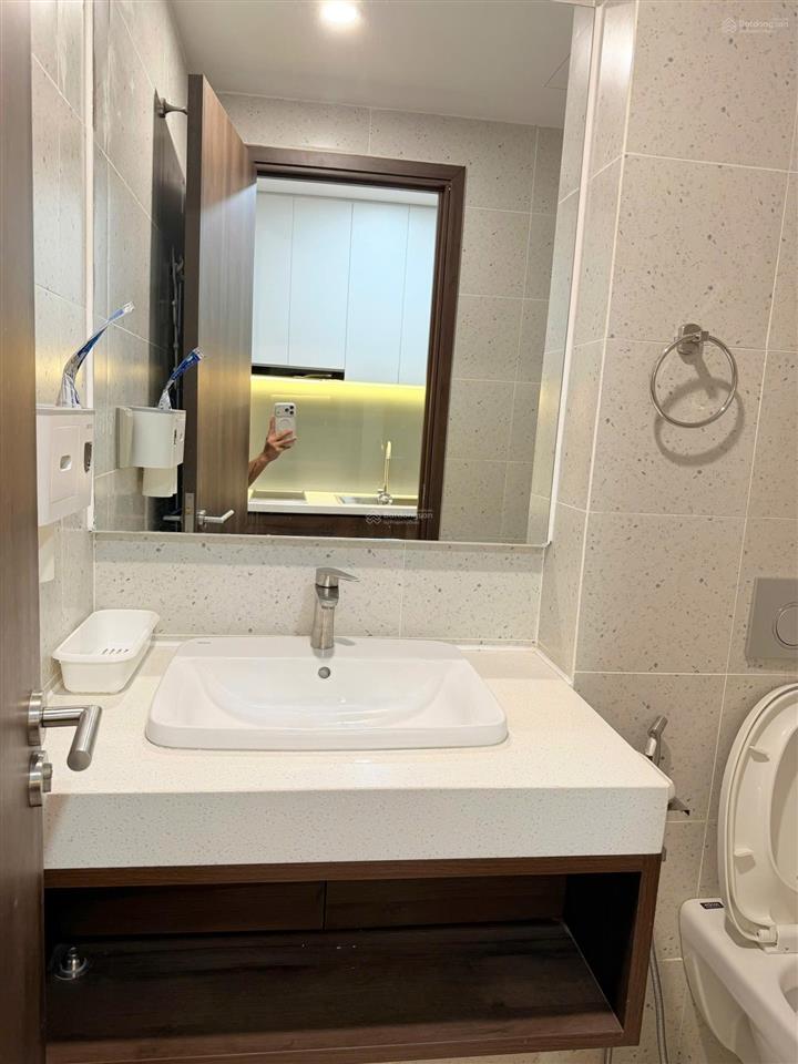 Cho thuê căn hộ studio hưng phát silver star, phòng đẹp hiện đại