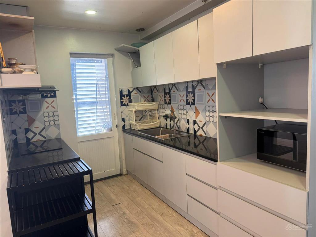 Bán căn hộ hưng phát 1 lê văn lương, diện tích 90m2, có sân vườn, view đông, giá 3,45 tỷ