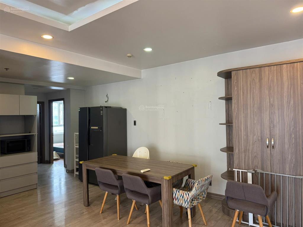 Bán căn hộ hưng phát 1 lê văn lương, diện tích 90m2, có sân vườn, view đông, giá 3,45 tỷ