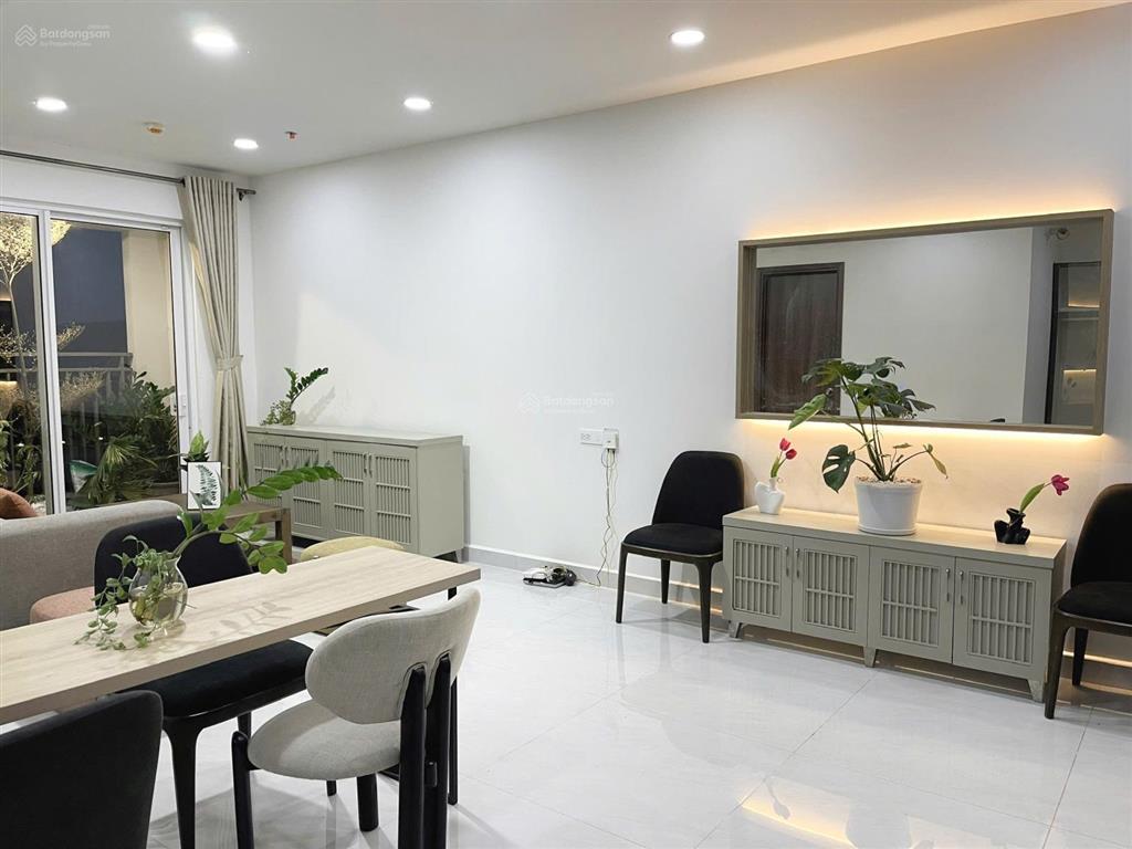 Cho thuê căn hộ sunrise riverside với 2pn và 1wc, đầy đủ nội thất