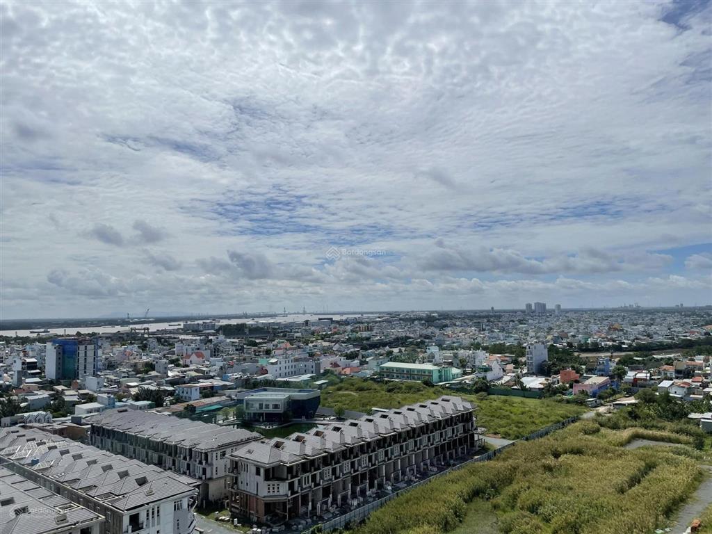 Chính chủ bán căn hộ boulevard quận 7 dt 50m2, full nội thất