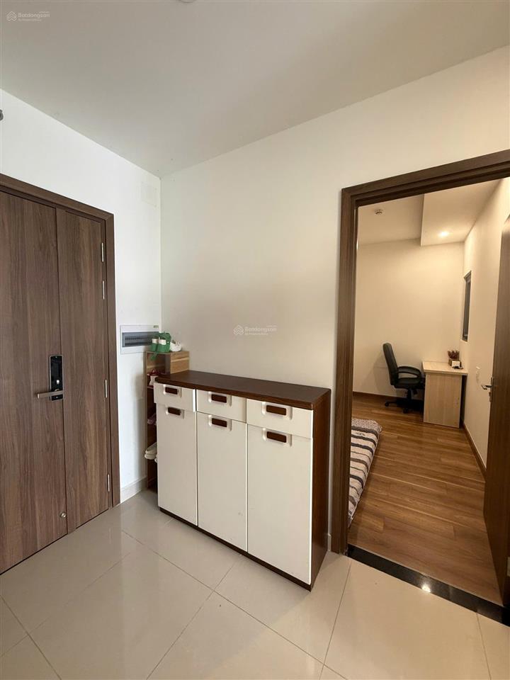 Cho thuê chung cư q7 riverside đào trí 2pn, nhà sạch vào ở ngay