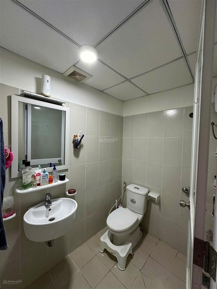 Chủ cần bán nhanh căn hộ ehome 5  2pn đã có sổ, nhà mới đẹp tặng lại nội thất