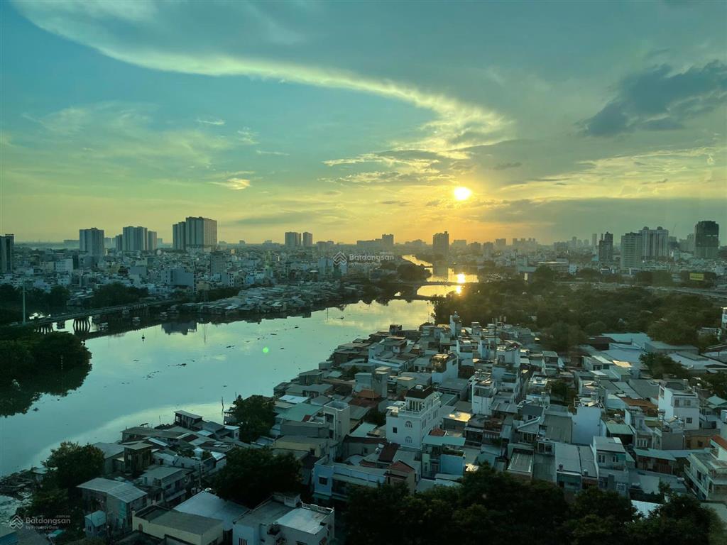 Cho thuê căn hộ delasol, căn góc view sông cực đẹp, full nội thất