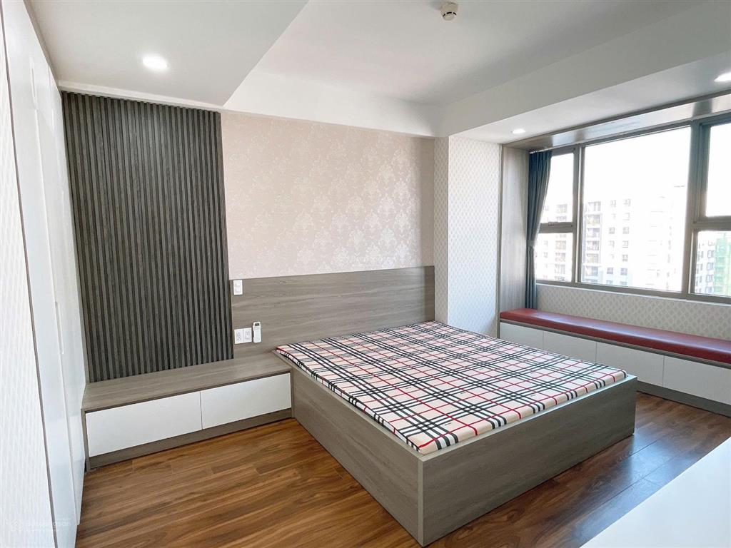 Cho thuê căn hộ cao cấp phú mỹ hưng  saigon south view hồ bơi dt 100m²