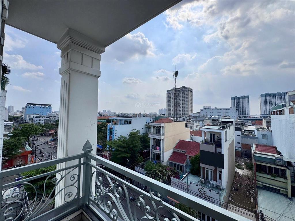Cho thuê căn hộ dịch vụ full nội thất đường lâm văn bền, quận 7