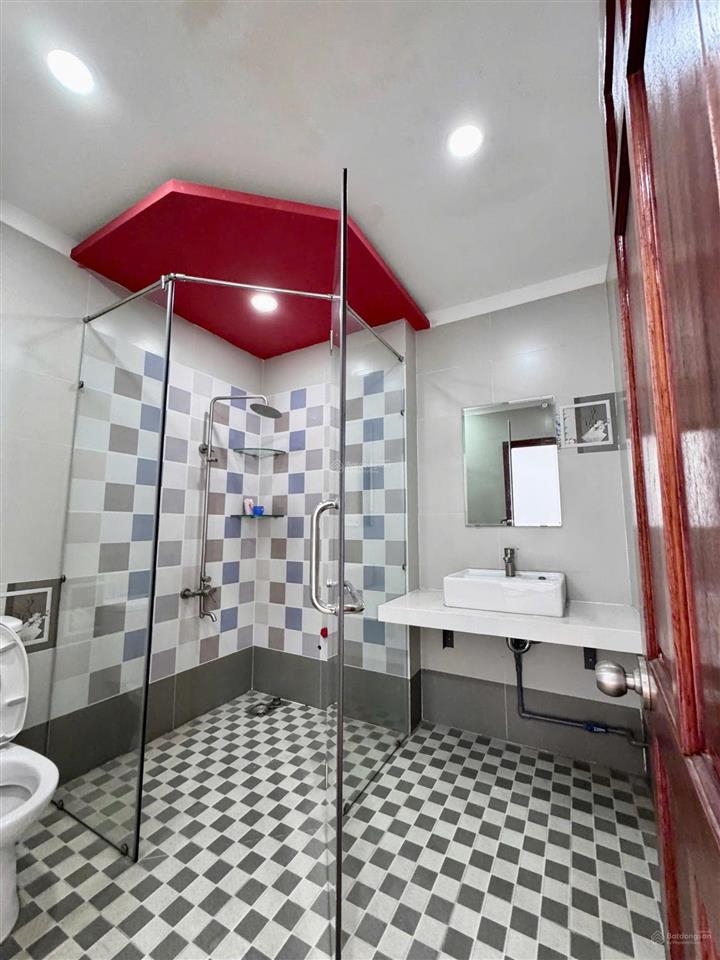 Cho thuê căn hộ dịch vụ full nội thất đường lâm văn bền, quận 7