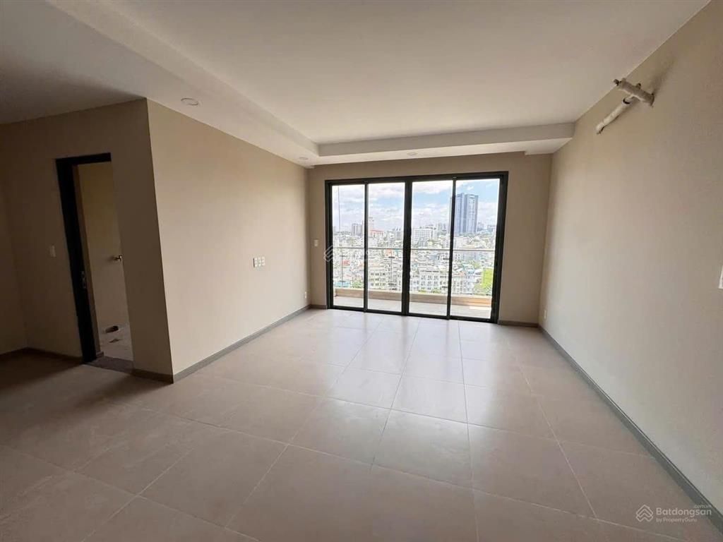 Cho thuê căn hộ gold view quận 4  3pn, 3wc, 133m²  có máy lạnh, bếp  chỉ 20 triệu/tháng (giá rẻ)