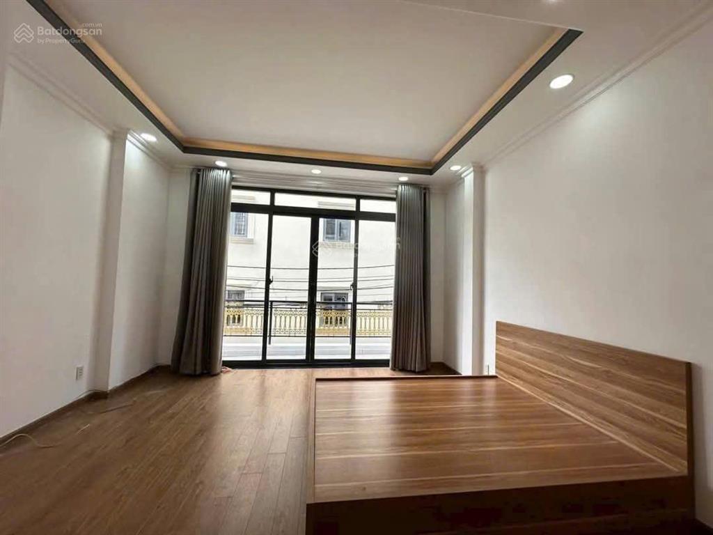 Nhà cho thuê nguyên căn đường lê thị chợ quận 7 phù hợp để ở, làm văn phòng