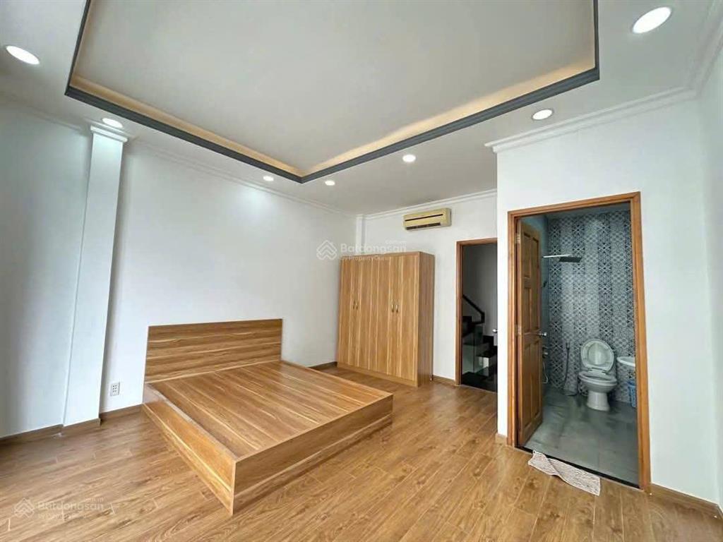 Nhà cho thuê nguyên căn đường lê thị chợ quận 7 phù hợp để ở, làm văn phòng