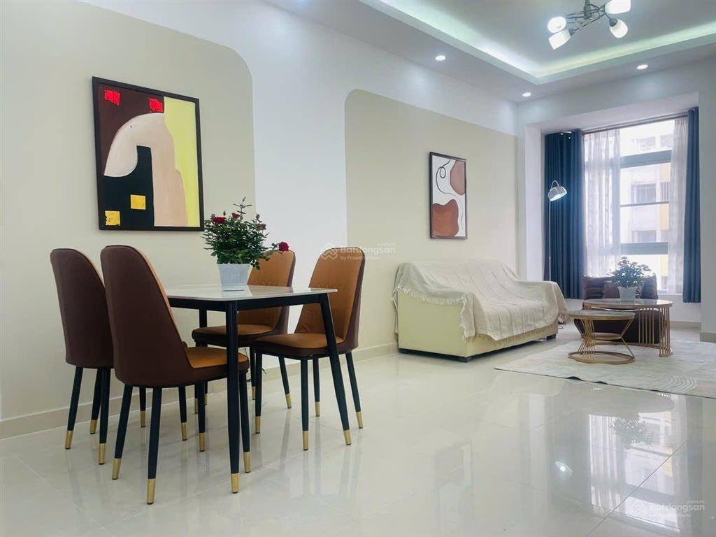 Cho thuê căn hộ 2pn view sông sky garden 3, quận 7