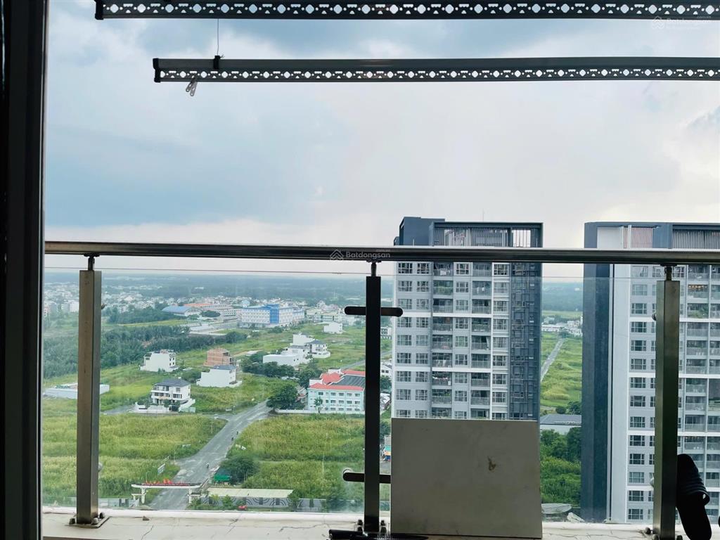 Cần bán căn hộ 3pn dự án dragon hill rất đẹp đã có sổ giá 5,6 tỷ còn thương lượng
