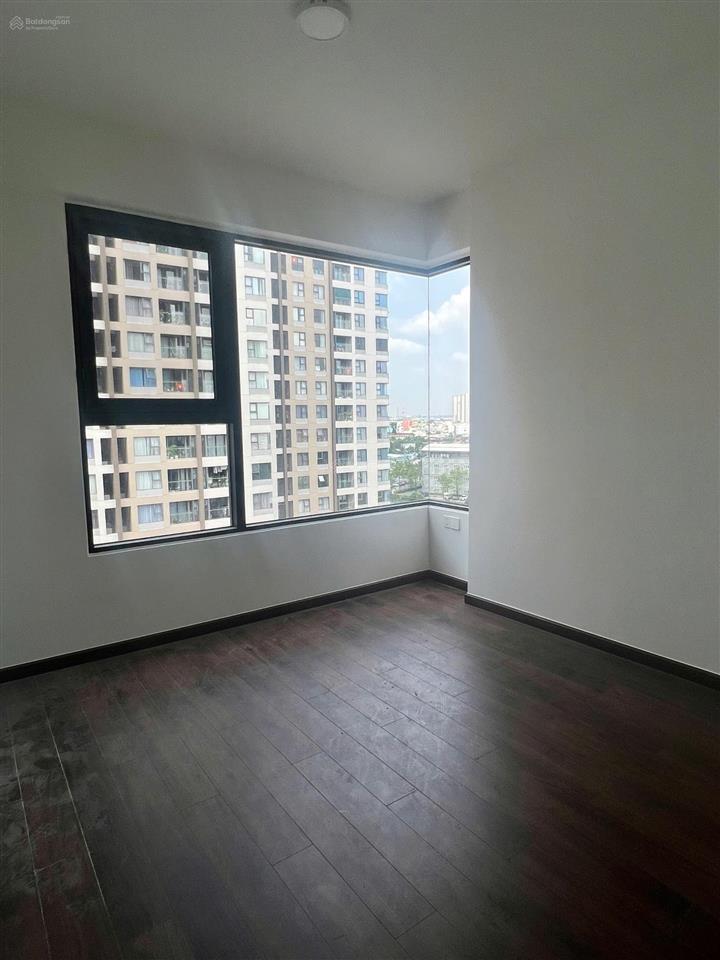 Chủ nhà ngộp lãi bán căn 3pn/2wc  100m2  giá 5,2 tỷ có nội thất. akari city đã có sổ