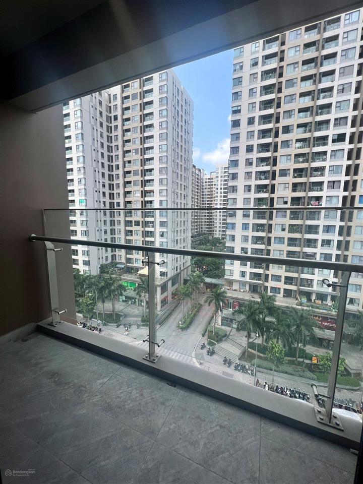 Chủ nhà ngộp lãi bán căn 3pn/2wc  100m2  giá 5,2 tỷ có nội thất. akari city đã có sổ