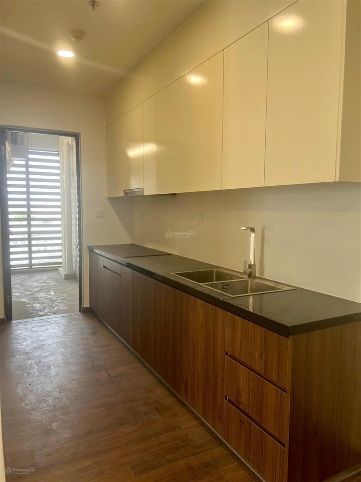 Chủ nhà ngộp lãi bán căn 3pn/2wc  100m2  giá 5,2 tỷ có nội thất. akari city đã có sổ