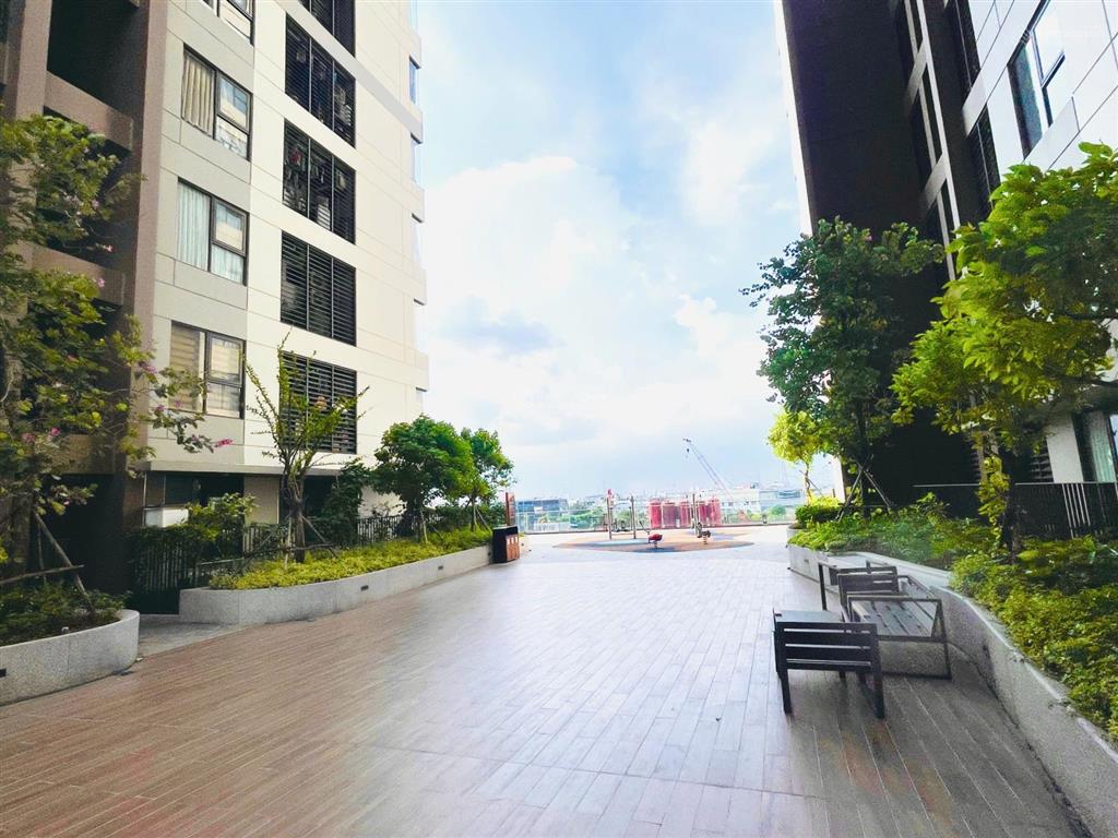 Bán căn hộ 3pn 2wc full nội thất chỉ 4,950 tỷ cc akari city  phase 2. đã có sổ 0902 470 ***