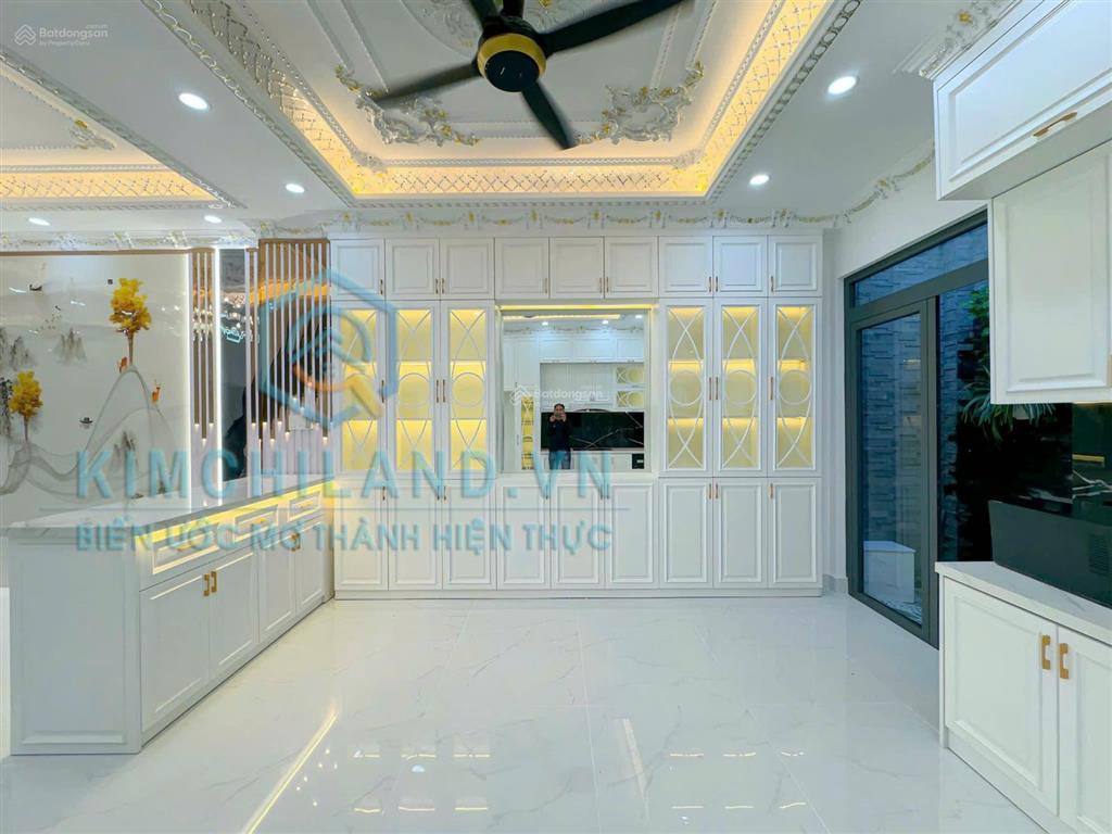 Nhà phố tân cổ điển  khu nội bộ huỳnh tấn phát nhà bè, gần quận 7 & phú mỹ hưng