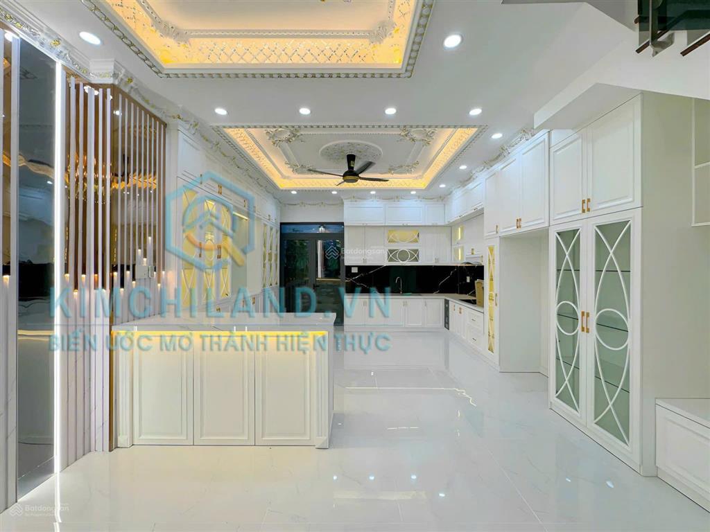 Nhà phố tân cổ điển  khu nội bộ huỳnh tấn phát nhà bè, gần quận 7 & phú mỹ hưng