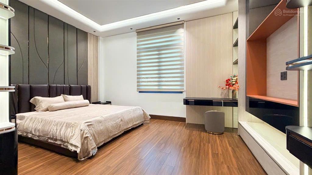 Nhà đẹp gần quận 7  căn hiếm có, full nội thất, có thang máy | căn vip