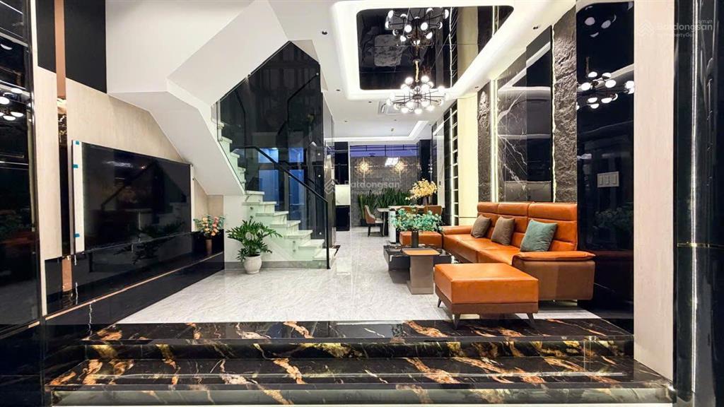 Nhà đẹp gần quận 7  căn hiếm có, full nội thất, có thang máy | căn vip