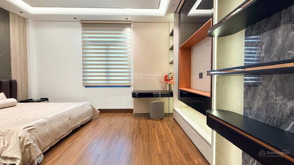 Nhà đẹp gần quận 7  căn hiếm có, full nội thất, có thang máy | căn vip