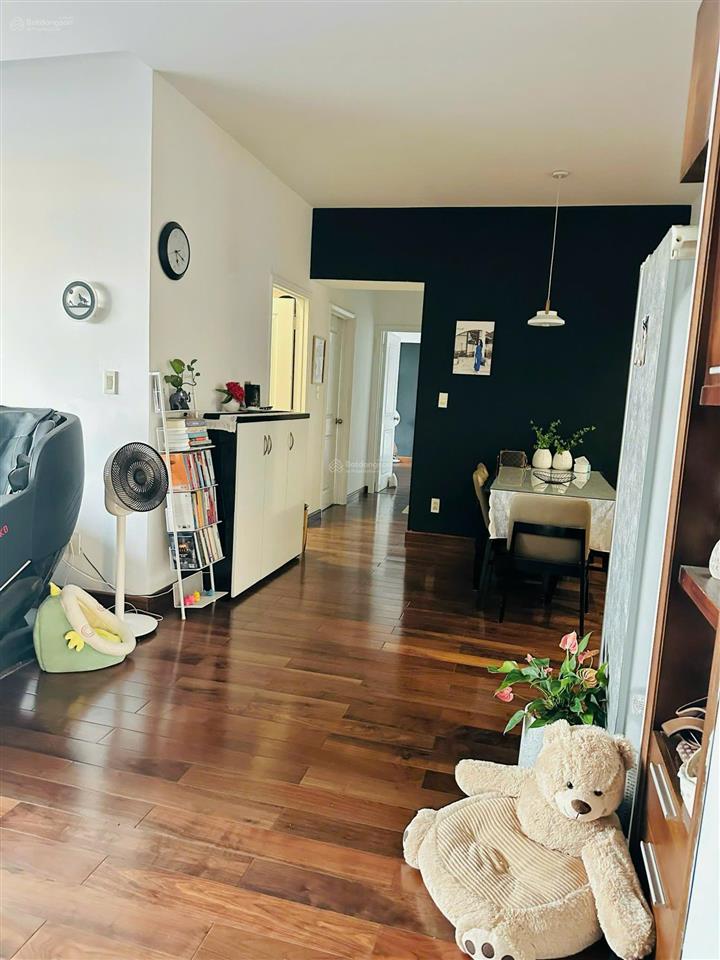 Chính chủ gửi bán căn hộ garden court 2 phú mỹ hưng sổ hồng sẵn giá 14 tỷ
