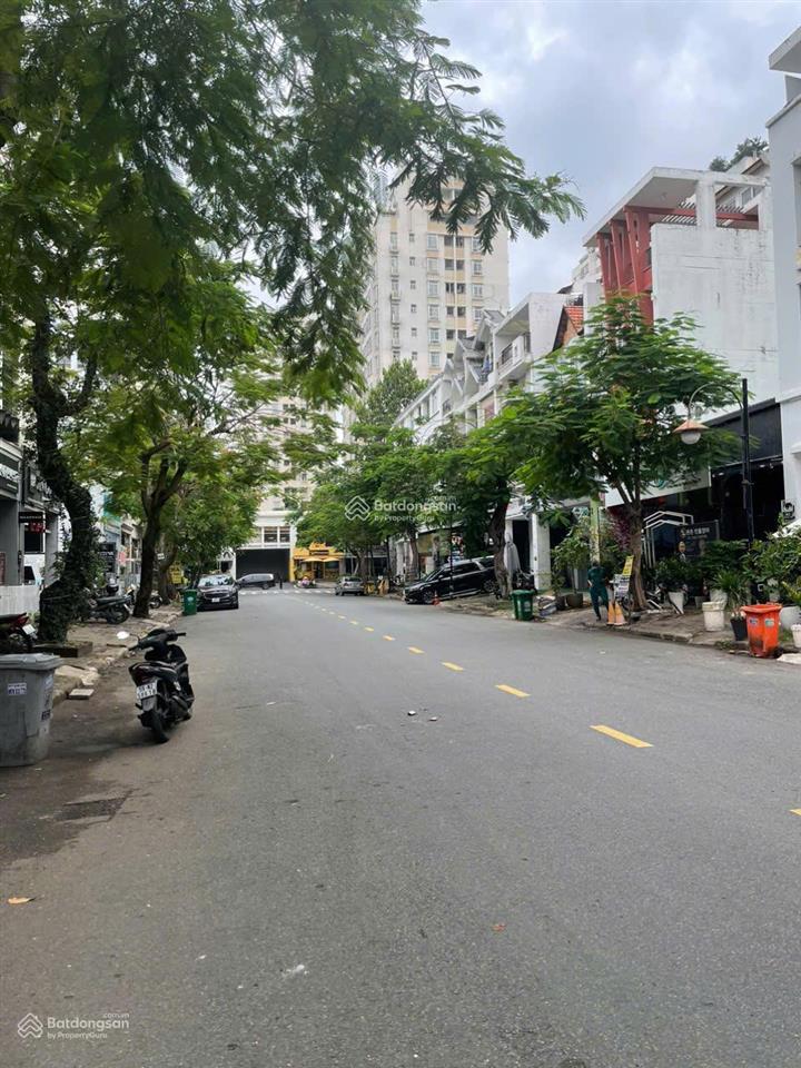 Bán gấp tòa nhà phố khu hưng gia 2 phú mỹ hưng giá 65 tỷ