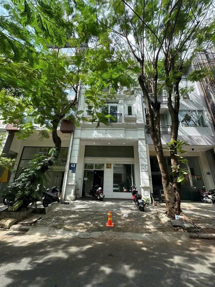 Bán nhà phố thương mại hưng gia pmh ngay sát trục bùi bằng đoàn, giá đầu tư 26 tỷ