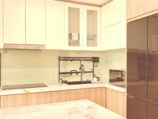Cho thuê duplex căn góc star hill phú mỹ hưng lầu 6, 130m (3pn), 3 ban công view đỉnh