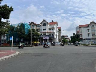 Cho thuê tòa nhà / mặt bằng 72 nguyễn thị thập, kdc him lam, 10x20m (hầm 3 lầu) giá 190triệu/tháng