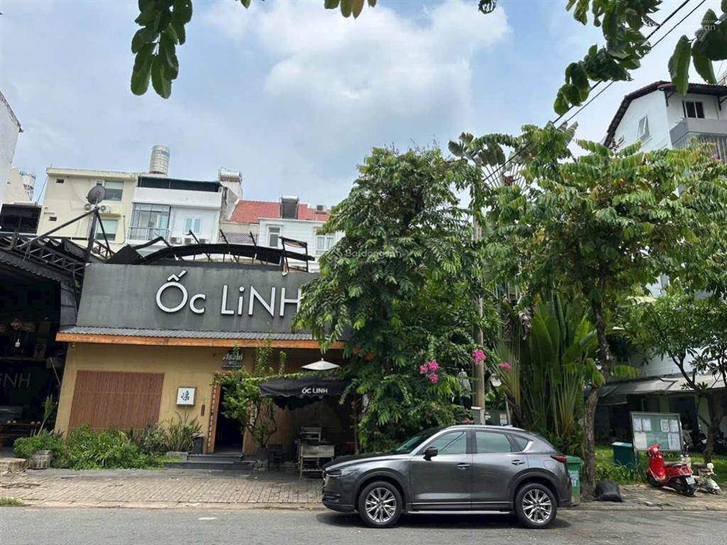 Chính chủ cần bán đất góc công viên tại hưng gia tân phong phú mỹ hưng, q7. giá 52 tỷ
