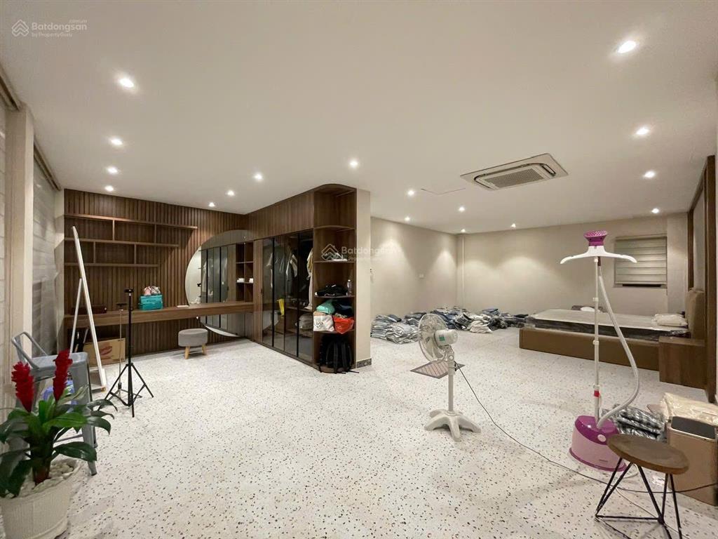 Bán nhà mt đường phan huy thực, quận 7 | 7x19m | vị trí kinh doanh | giá tốt 16,8 tỷ
