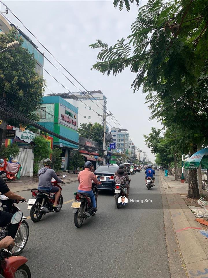 Giảm 8 tỷ cần bán gấp lô 12x50m view sông trần xuân soạn, quận 7  giá tốt 139tr/m2