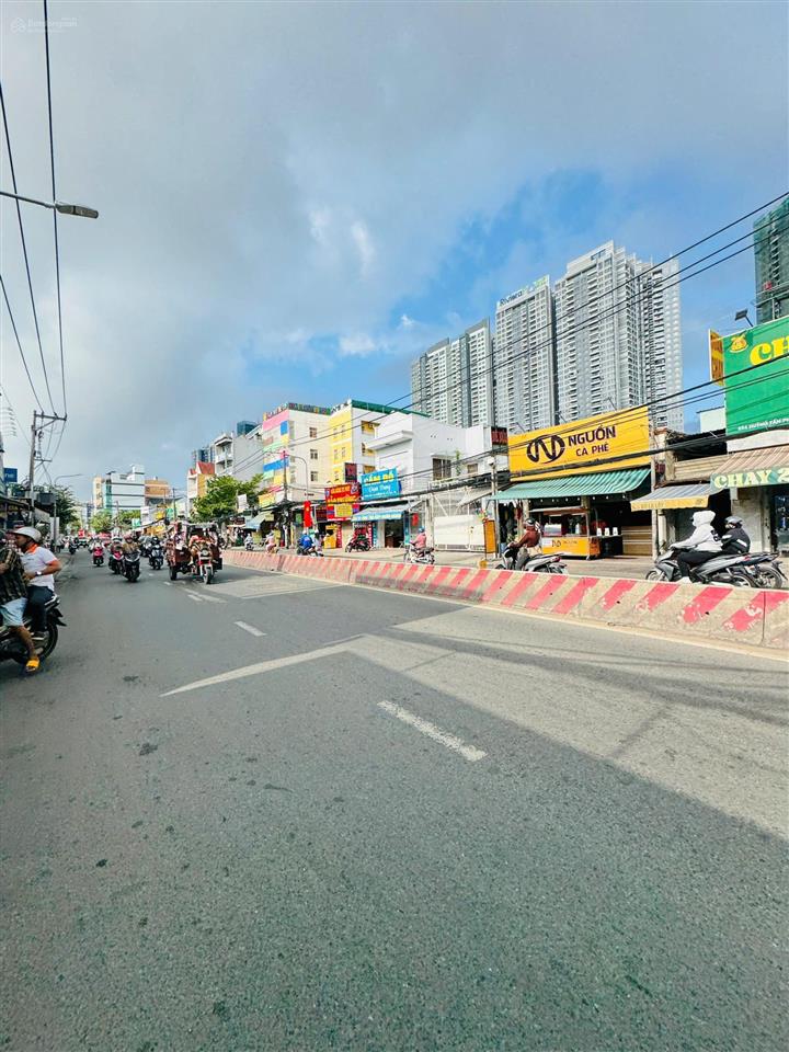 Bán nhà mt huỳnh tấn phát, quận 7 (sổ hồng 10x40m) xây dựng cao tầng