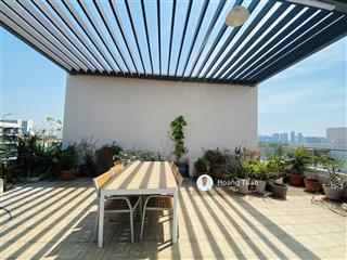 Cần bán căn tophouse hàng hiếm phú mỹ hưng, dt 121m2 + 121m sân vườn, giá 10,2 tỷ.  0912 976 ***
