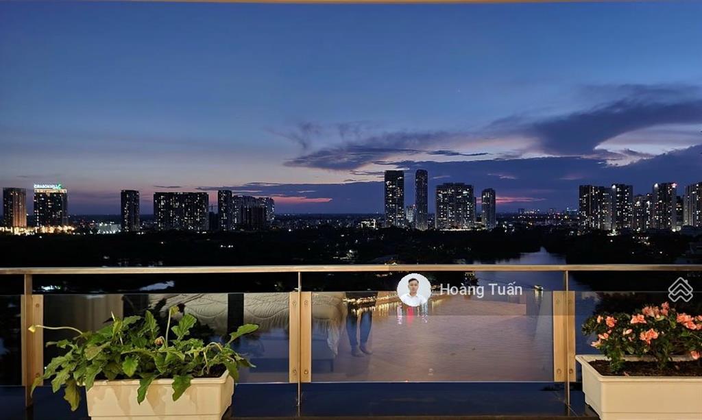 Xuất cảnh cần bán ch riverpark premier, dt 136m2 3pn, giá 14.5 tỷ.  0912 976 ***
