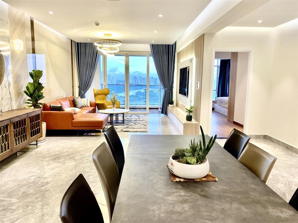 Cần bán ch garden court 2, phú mỹ hưng, quận 7, 143m2, 3pn view sông 13,8 tỷ.  0912 976 ***