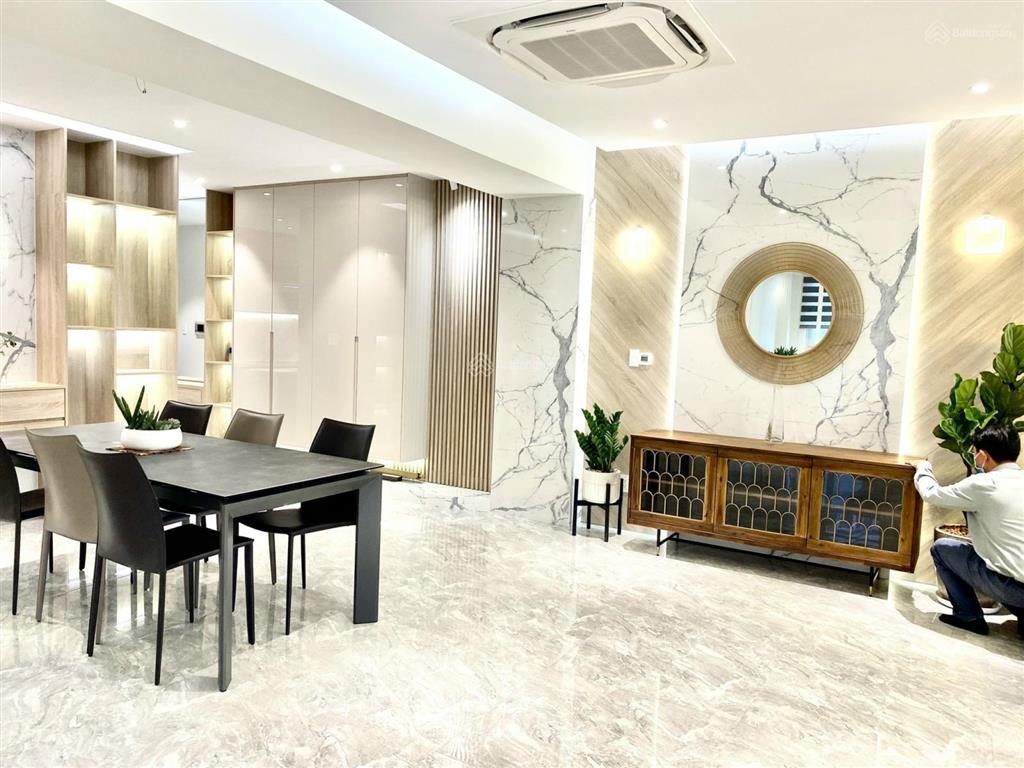 Cần bán ch garden court 2, phú mỹ hưng, quận 7, 143m2, 3pn view sông 13,8 tỷ.  0912 976 ***