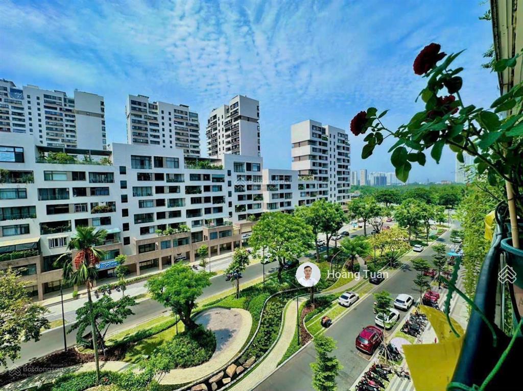 Cần bán căn hộ garden plaza 1, pmh 130m2 3pn, view kênh đào 13 tỷ  0912 976 ***
