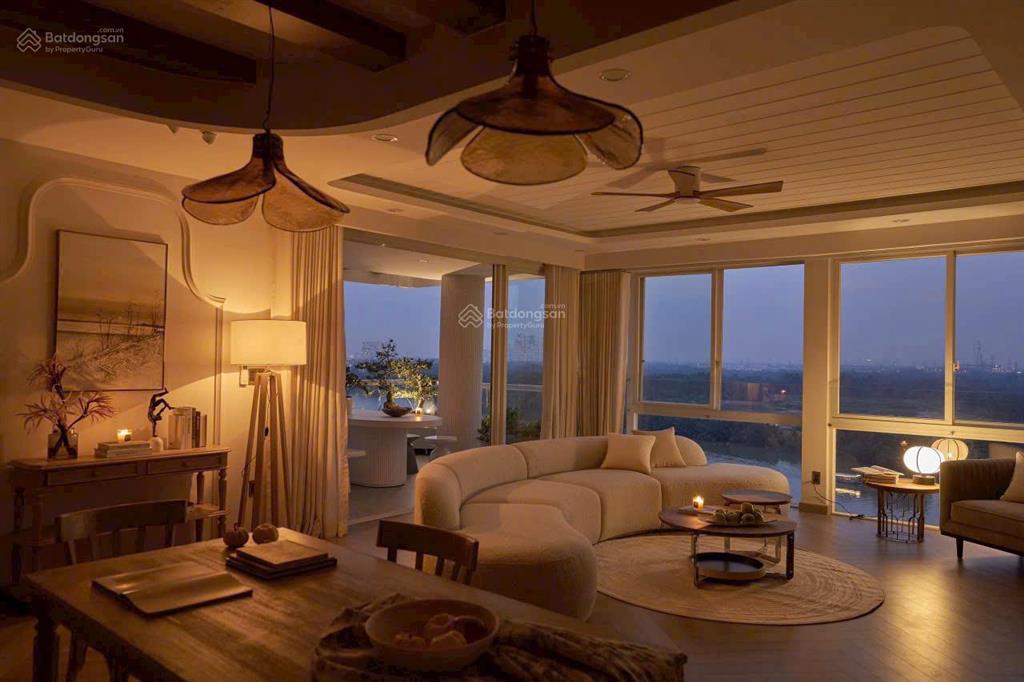 Bán penthouse riverside residence view sông, phú mỹ hưng dt 272m 4pn giá 27,5 tỷ  0912 976 ***