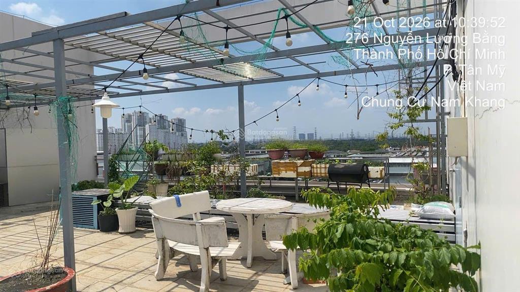 Cần bán căn top house hàng hiếm phú mỹ hưng, dt 121m2 + 121m sân vườn giá 9,5 tỷ tl.  0912 976 ***
