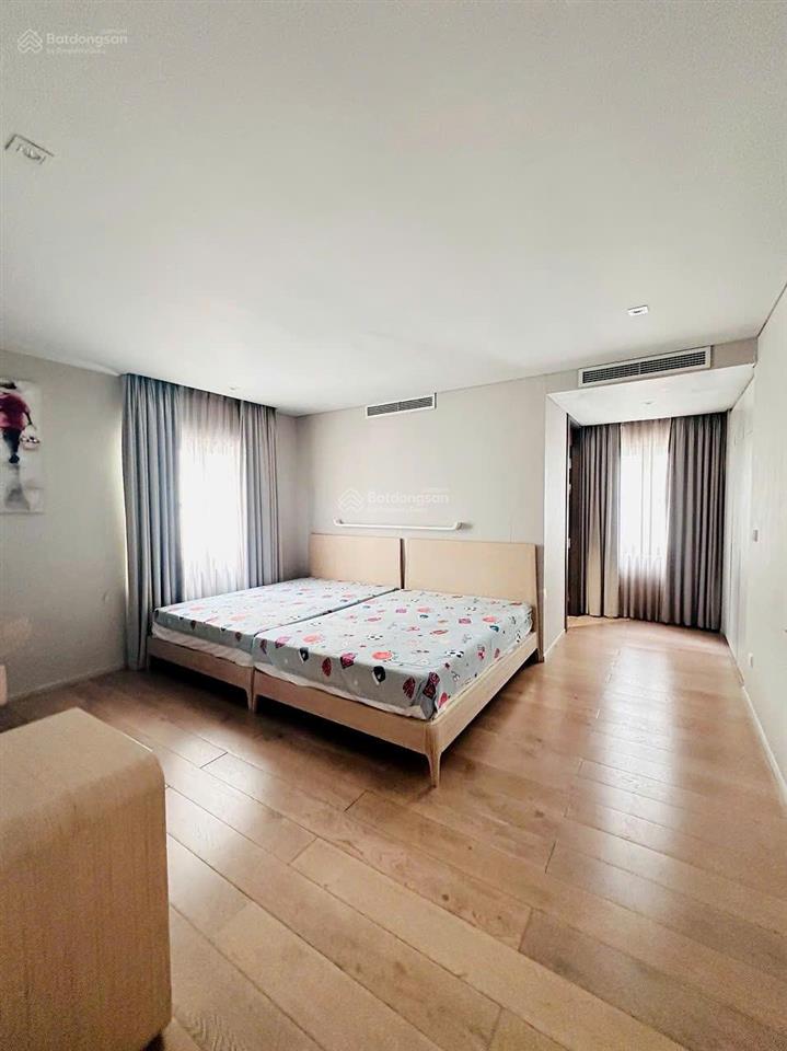Chính chủ cần bán gấp biệt thự đơn lập vinhomes tân cảng dt 17,19*16 m. dtsd 638,5 m2. giá tốt
