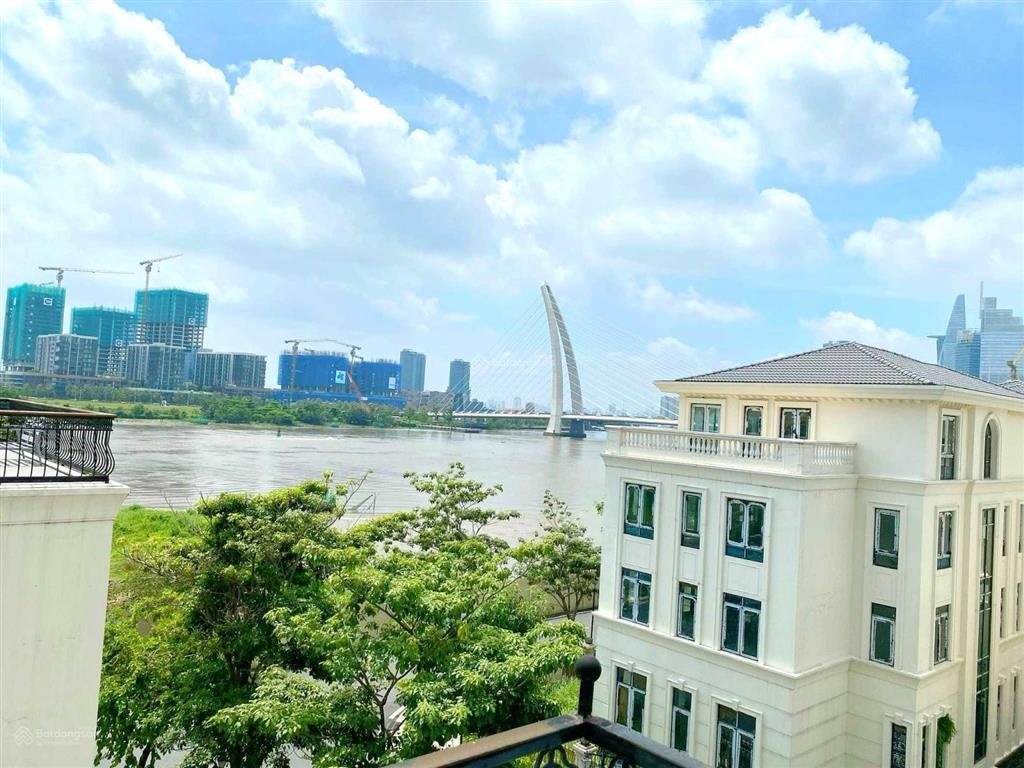 Cần bán gấp biệt thự song lập 10*22,5m vinhomes ba son, vinhomes golden river quận 1.