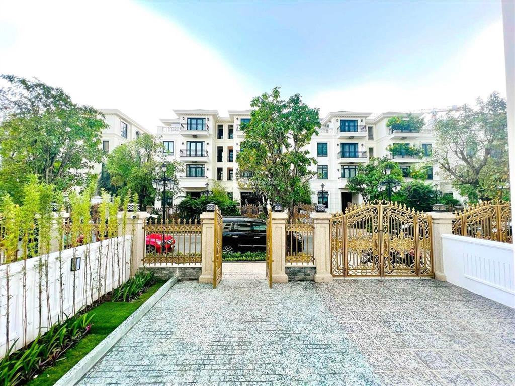 Cần bán gấp biệt thự song lập 10*22,5m vinhomes ba son, vinhomes golden river quận 1.