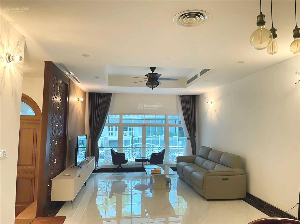 Bán biệt thự liền kề sài gòn pearl dt đất 7*21m, dtsd 442,6 m2 view sông. bán giá thiện chí